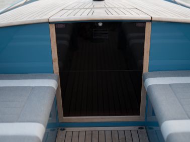 essence 33 exterior 2c
